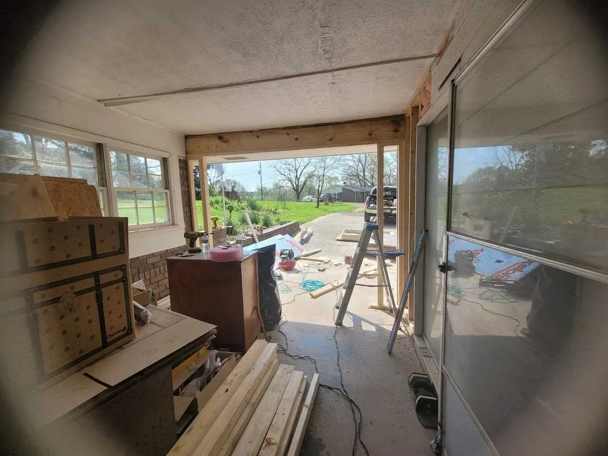 Air movers and dehumidifier for Water Mitigation Services in Glendale